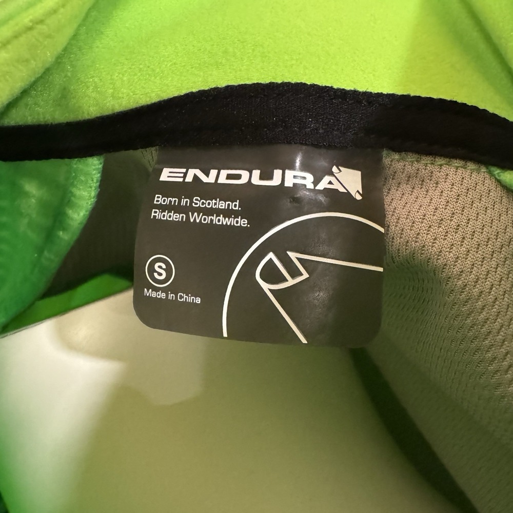 Endura Windchill Women's Small Cycling Marathon Jacket Lime Green Reflective NWT - Picture 10 of 10